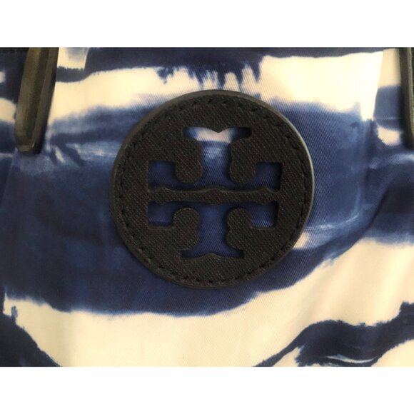 Tory Burch Ella Tie-dye Tote in Babylon Blue - Picture 3 of 15